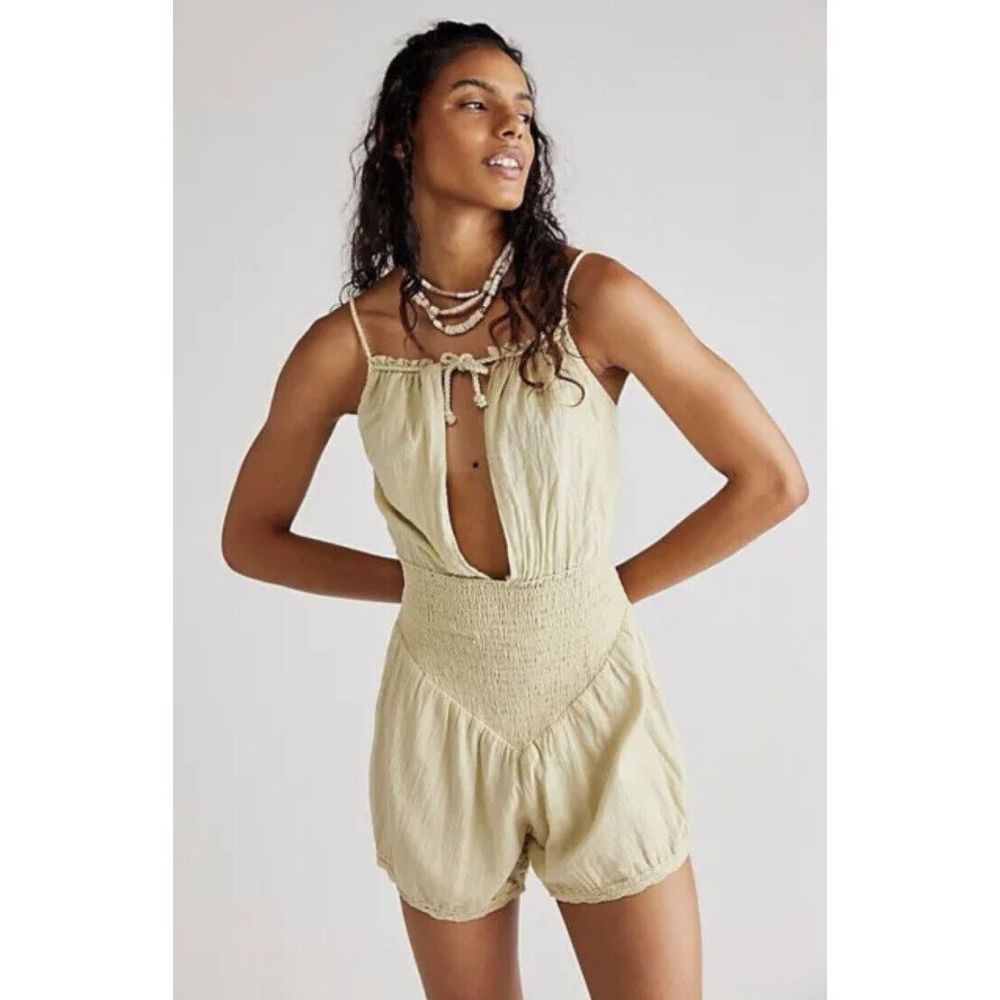 NWT Free People Jen's Pirate Booty Love Street Romper Size XS. B-6